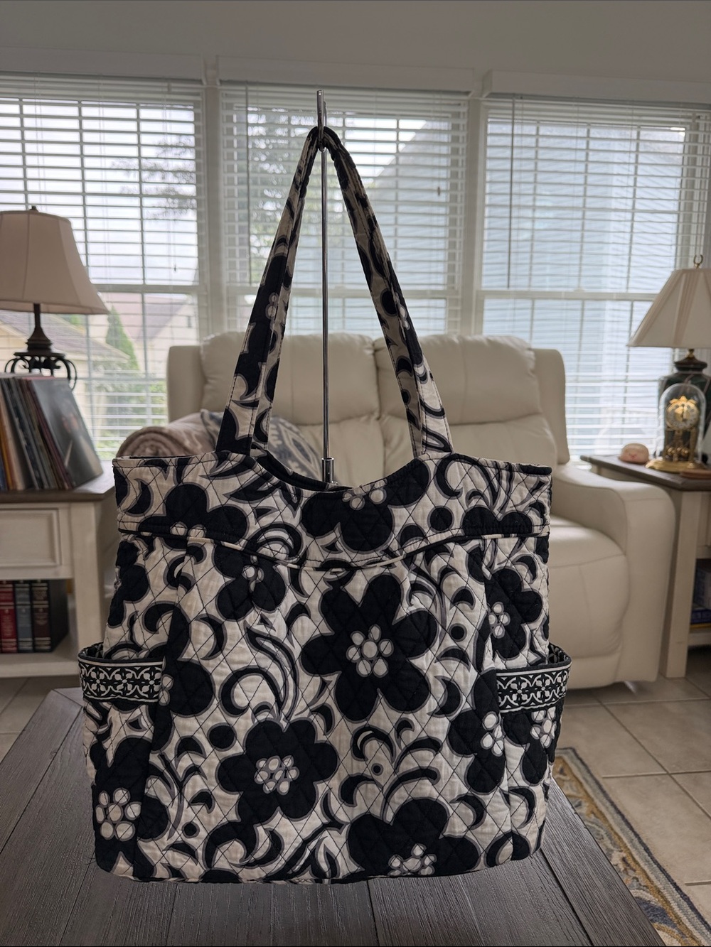Vera Bradley Mandy tote in the Night and Day pattern, GUC